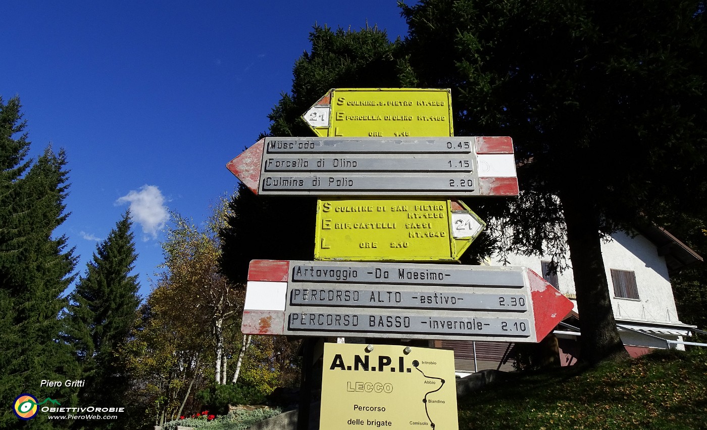 04 Seguendo le indicazioni per Piani d'Artavaggio - sentiero estivo.JPG -                                